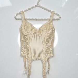 La Perla Gold label Elegant Cream Lace Bustier with garters